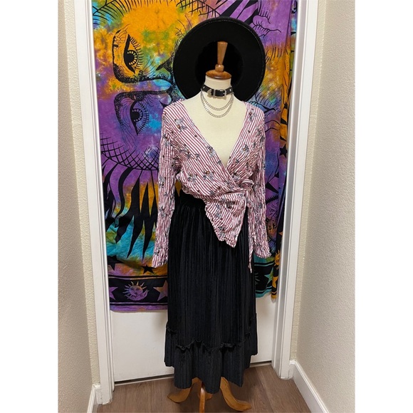 🌈 Lovely walnut art wrap blouse - Picture 10 of 11